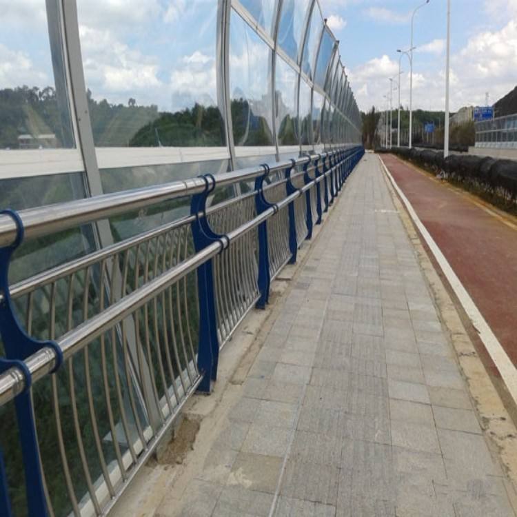 不銹鋼護(hù)欄